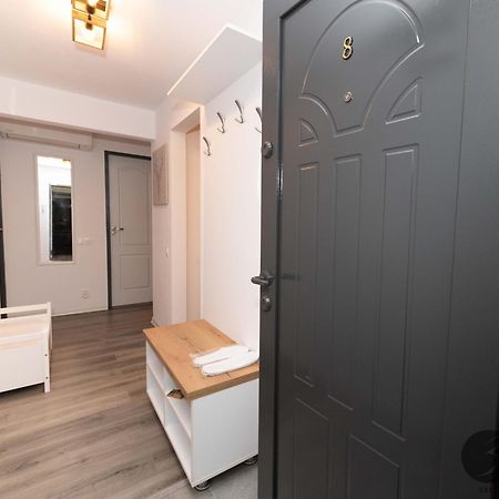 365 Guest Apartment Hunedoara Exterior photo